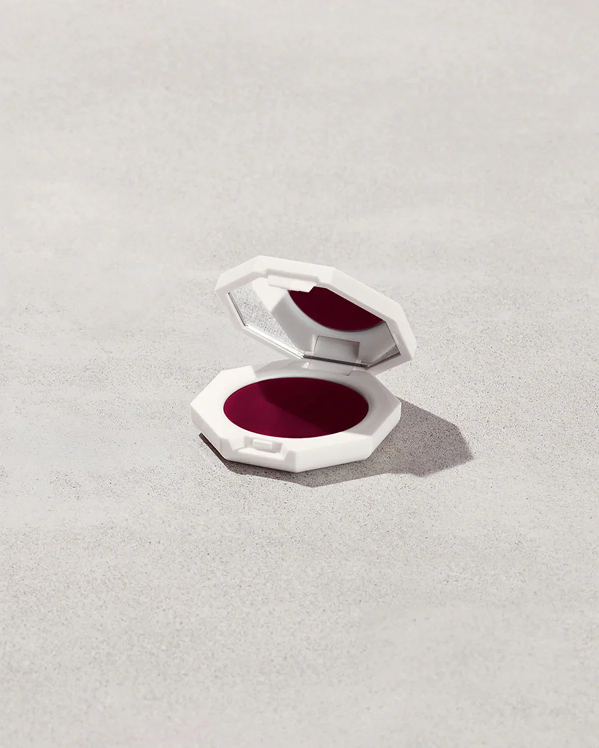 Cheeks Out Freestyle Cream Blush — Raisin Standardz