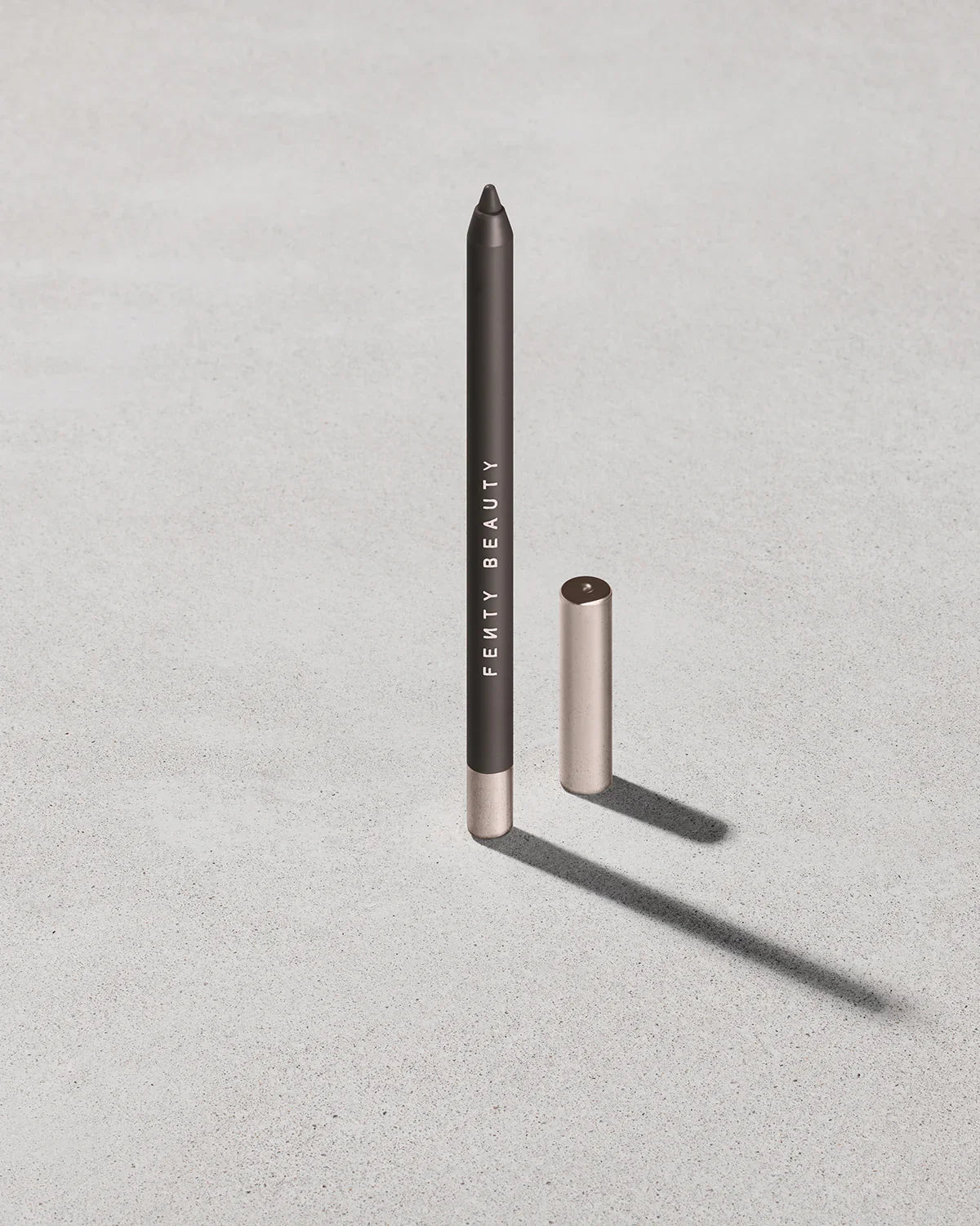 Trace'd Out Longwear Waterproof Pencil Lip Liner — Coal Blooded