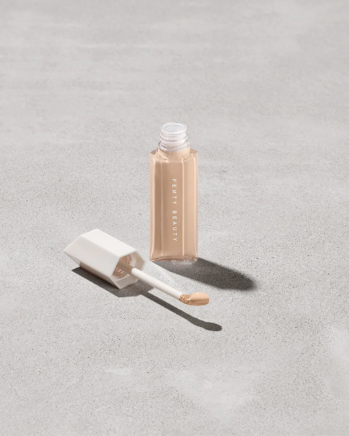We're Even Hydrating Longwear Concealer — 225N