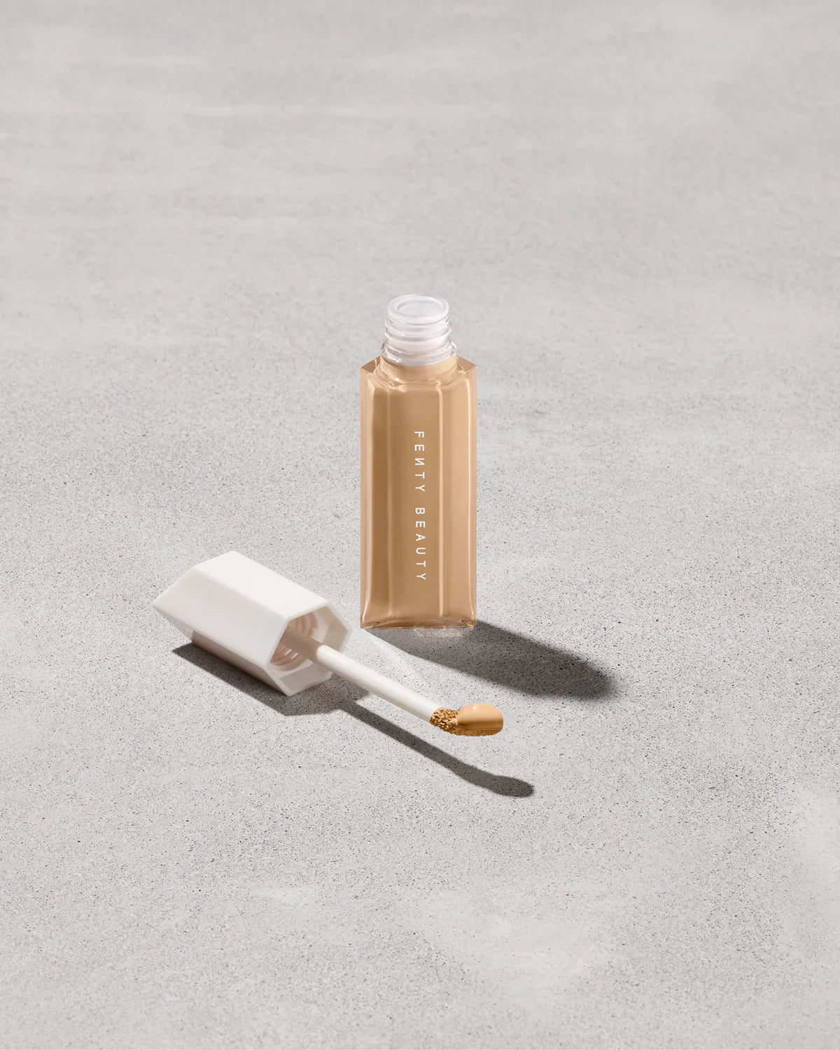 We're Even Hydrating Longwear Concealer — 235W