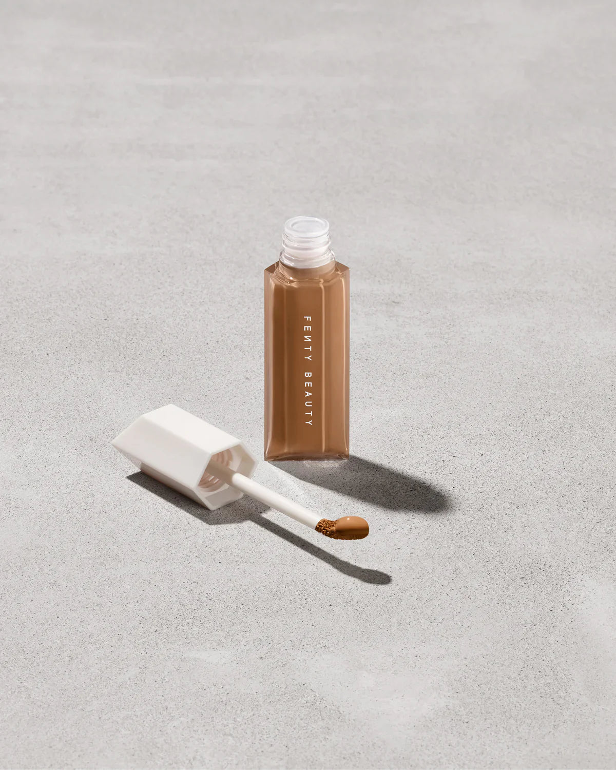We're Even Hydrating Longwear Concealer — 385W