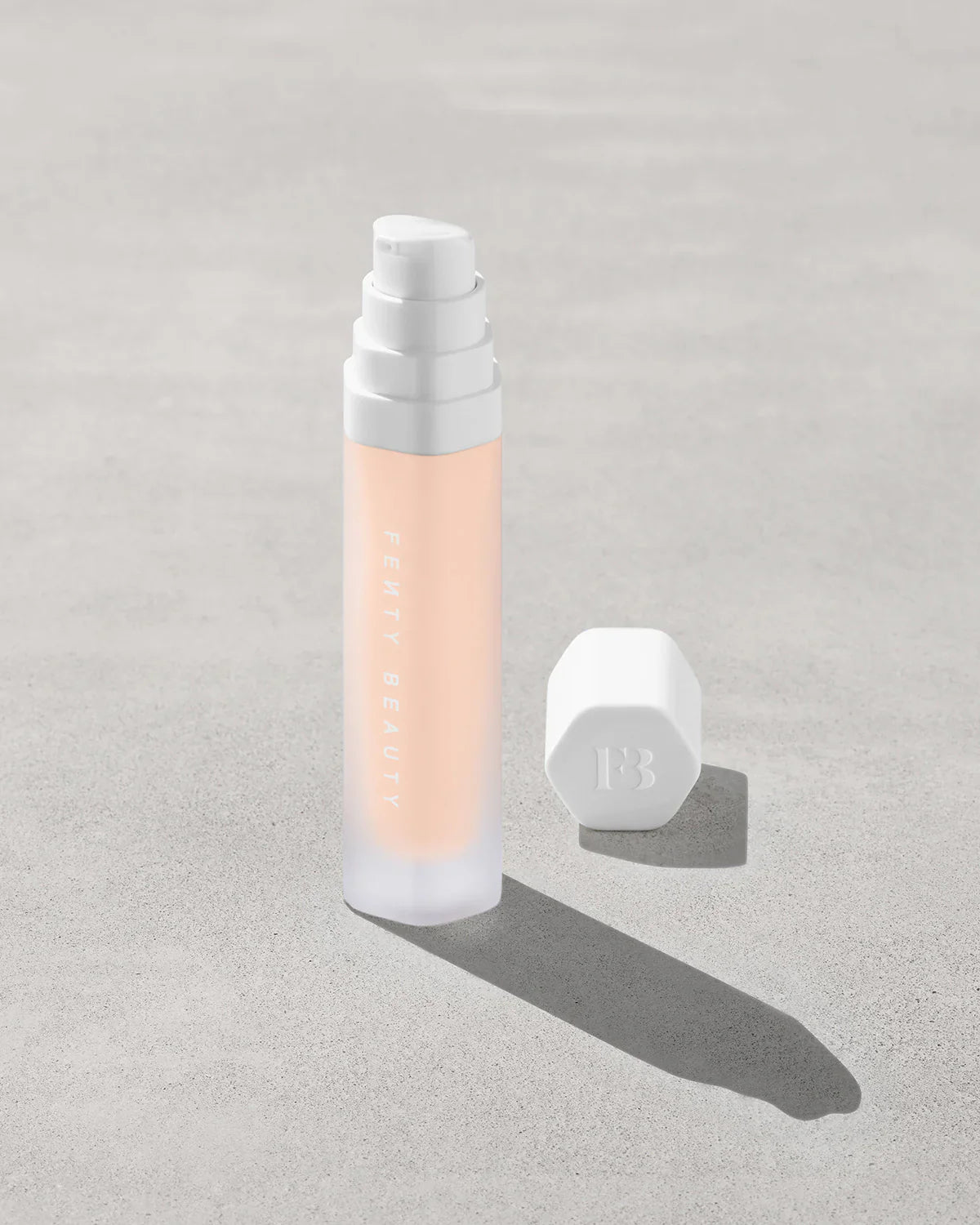 Soft'lit Naturally Luminous Longwear Foundation — 110