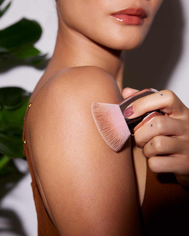 Body Sauce Body Luminizing Tint — Pearl Swirl